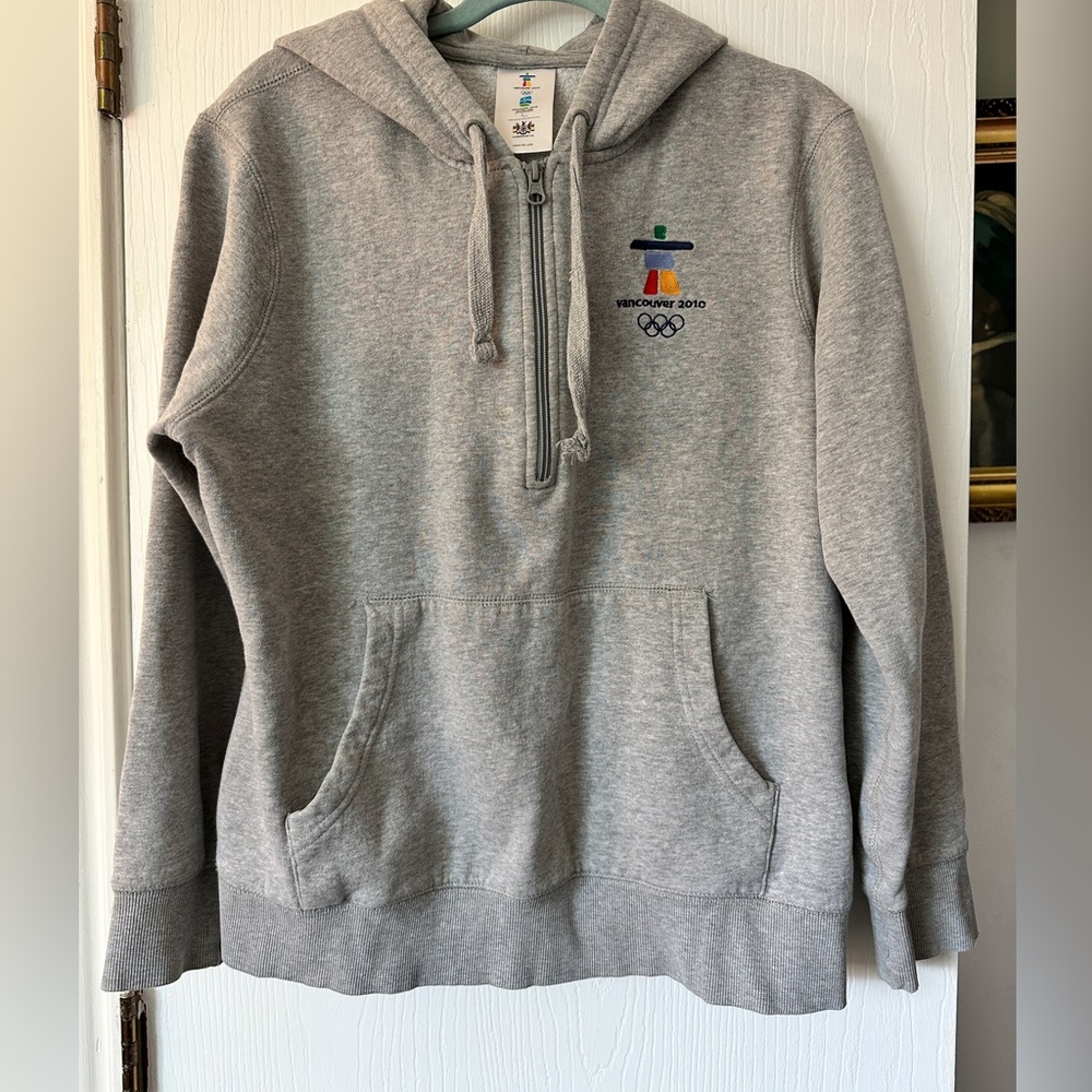Hudson Bay pullover sweatshirt from Vancouver 2010 Olympics women’s large
